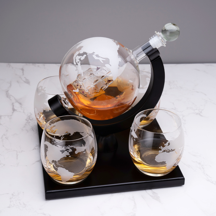Decanter Globe Set - ขายโรงงานที่กําหนดเอง 850ML คุณภาพสูง Globe Shape แก้ววิสกี้ขวดเหล้าชุด